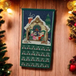 Vintage Avon Countdown Christmas Advent Calendar NO MOUSE Santa Mrs Clause Cloth - Picture 1 of 9