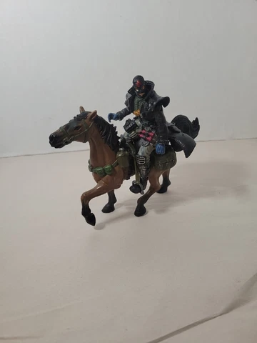Chap Mei STINGER LLOYD 3.75" Action Figure With Horse Cover