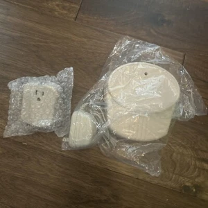 NEW Innotek In-Ground Dog Fence Transmitter M024102 w/LP-4100-1 Surge Protector - Picture 1 of 2