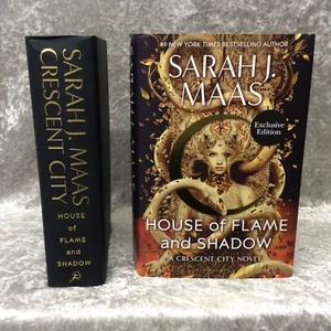 Sarah J Maas Haus der Flamme und des Schattens Eine Halbmondstadt Roman HBK UK EXKLUSIV - Bild 1 von 9