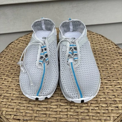 Women’s Light Gray Mesh Slip on Quick Drying, Breathable Water Shoes. Size 8.5 - Image 1 of 4