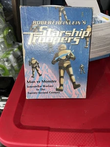 Robert Heinlein's Starship Troopers Board Game Man Vs Monster Avalon Hill 1976 - Picture 1 of 9