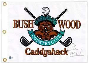 Autografo Chevy Chase firmato Caddyshack Bush Wood Country Club bandiera Beckett - Foto 1 di 1