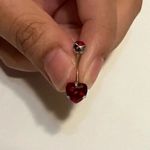 Surgical Steel PRONG SET RED HEART 14g Navel Banana Barbell. - Picture 1 of 1