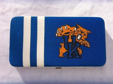 UK KENTUCKY WILDCATS WALLET ORGANIZER      MVF BY LITTLEARTH Cover