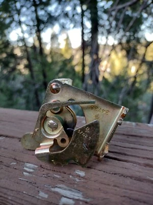 Firebird 1970 transmisión AM GTO Judge Ram Air III IV original Quadrajet 7040273 estrangulador Foto 1 de 3