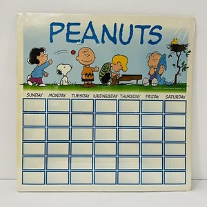vintage United Feature Peanuts Syndicate White Board Dry Erase Family Organize - Picture 1 of 3