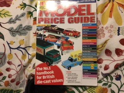 Handbook. "Model Price Guide 2009". Very Good Condition. Low starting price. - Image 1 of 4