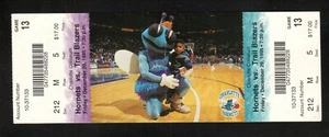 Charlotte Hornets Hugo the Mascot 1995 Season Ticket vs Portland Trailblazers - Bild 1 von 1