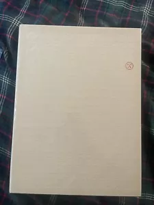 NUEVO James Jean Xenograph Edición Limitada en Caja con Estampado 49/245 FIRMADO Libro de Arte - Imagen 1 de 4