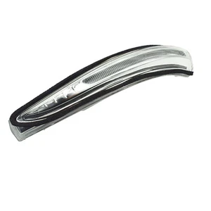 Right Mirror Indicator Turn Signal Lamp for Hyundai SANTA FE 2013-16 876132W000 - Picture 1 of 9