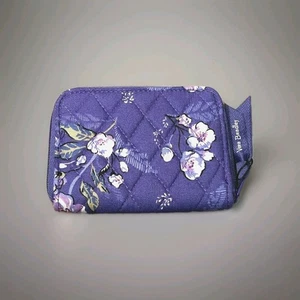 Vera Bradley RFID Small Zip Around Wallet Wild Roses NWT Petite Organizer - Picture 1 of 3