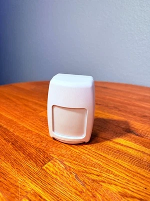 Honeywell 5800PIR Motion Sensors Fully Featured Passive Infrared - Image 1 of 4