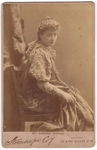 PORTRAIT OF MRS HORACE NEVILL : ENGLISH STAGE ACTRESS : CABINET CARD - Picture 1 of 3