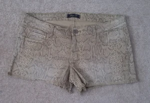Denim mini shorts KLIQUE B low rise reptile print soft clean size L 32 x 3 - Picture 1 of 11