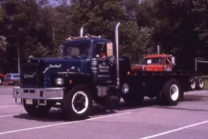 JP Browne Rigging 1970s Brockway Flat Bed Truck - 35mm Kodachrome Slide - Picture 1 of 1