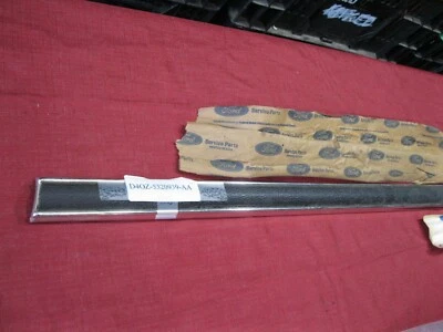 Ford Gran Torino Brougham 1974-1976 moldura puerta izquierda nuevo, 4 puertas Foto 1 de 3