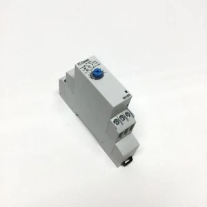 Crouzet MAS5 88 827 014 SSR Time Relay, ON Delay, 0.1s-100h, 24-240V AC/DC SPDT - Picture 1 of 4