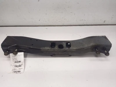 Transmisión automática Crossmember de Silverado 3500 2019 6,6 L diésel tracción trasera 2914 Foto 1 de 4