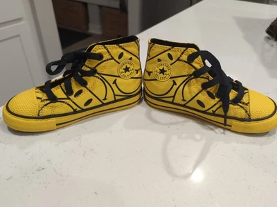 匡威 Converse Chinatown Market CTAS Hi Cyber 黄色/黑色,笑脸,婴儿 9,全新带盒 — 第 1/4 张图片