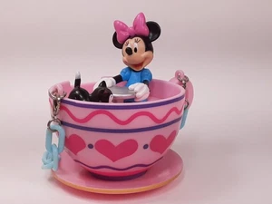 Tokyo Disneyland Candy Case - Minnie Figuro Riding Alice's Tea Party Cups - Picture 1 of 5