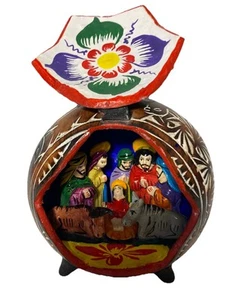 Peruvian Traditional Nativity Scene-Hand Crafted Gourd-Brightly Colored-5”x5” - Picture 1 of 6