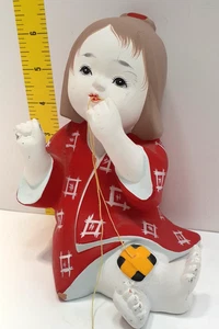 Muñeca Hakata Japonesa Gump's Vintage Niña Roja Tirando del Hilo - Imagen 1 de 8