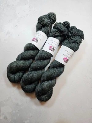 Sw Merino Yak Nylon Garn, 4-ply, Griffweise Gewicht, 100g, Verloren Garten - Bild 1 von 4