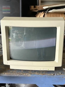 VINTAGE 14" APPLE BASIC COLOR MONITOR CRT MAC DISPLAY M9103LL/A - Picture 1 of 4