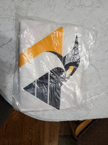 Authentic Collection Center Ice Pittsburgh Penguins Jersey With Strap CCM Sz 48 Cover