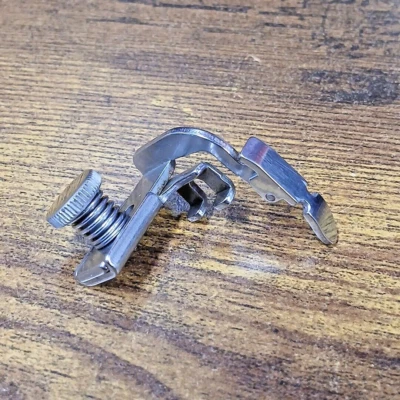 Singer 161127 Adjustable Zipper Cording Foot Sewing Part - Image 1 of 4