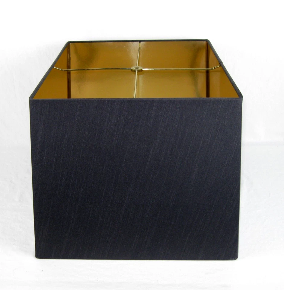 Pantalla de lámpara grande cuadrada negra con forro dorado 18 X 16 X 13 Foto 1 de 4