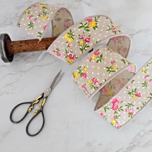 5 Yards Floral Ribbon Remnant 1.5 inch wide Wired One Sided Gifts Wreaths DYI - Picture 1 of 4
