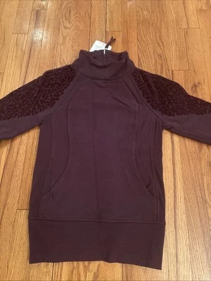 Nuevo con etiquetas Jersey Lululemon Floral Flock Talla 2 Borgoña  Foto 1 de 4