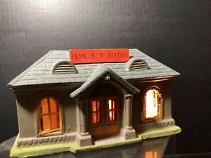 Pennsylvania RR Station HO ( Lighted) - Picture 1 of 11