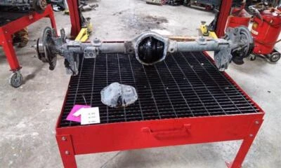 Used Rear Axle Assembly Rear fits: 2015 Jeep Wrangler Dana 44 LHD 4.10 ratio Tru Foto 1 de 4