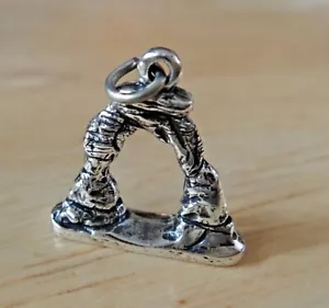 Sterling Silver 3D 17x16mm Shape of and says Delicate Arch Utah Charm - Picture 1 of 9