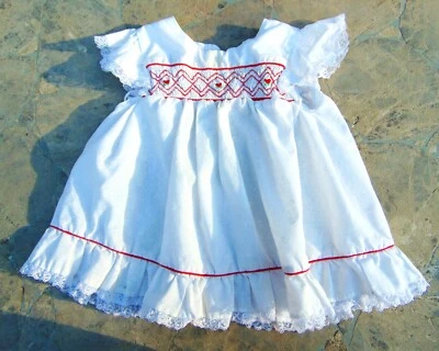 VINTAGE 1950's ADORABLE EMBROIDERED WHITE & RED BABY DRESS ~ SIZE 18 MONTHS - Image 1 of 4