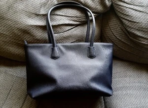 NEW MARK ADAM DARK BLUE HANDBAG ZIPPER CLOSURE 10" X 5.5" - Picture 1 of 5
