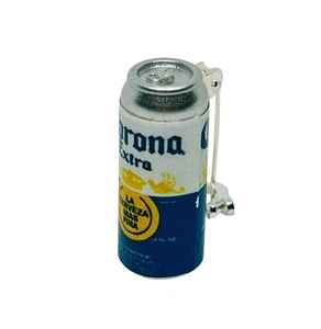 Handgefertigte CORONA LAGERDOSE ABZEICHEN tolle GESCHENKTÜTE Miniatur UNIKAT Brosche PIN Bier - Bild 1 von 2