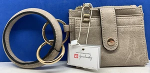 Women's NEW JEN & CO. Tan Wallet/Wristlet w/Removable Wristlet Ring - Picture 1 of 7