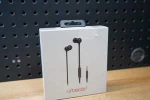 (H) Beats by Dr. Dre - Auriculares urBeats³ con enchufe de 3,5 mm - Negros - Imagen 1 de 4