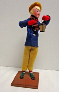 Vintage Vier Schwestern Pre-Simpich LATERNE JUNGE Caroler Weihnachtsfigur - Bild 1 von 5