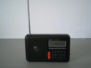 Pulser model MB200 AM/FM/SW1/SW2, 4 band timer alarm clock radio - Picture 1 of 6