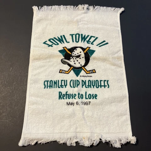 Vintage Mighty Ducks Of Anaheim Stanley Cup Playoffs Fowl Towel May 1997 v Wings Cover