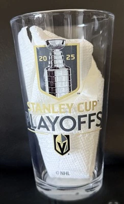 Vas Golden Knights Stanley Cup 2025 playoffs bloqueo 16 oz vaso mezclador Foto 1 de 4