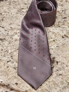 Etienne Aigner Mens Necktie 100% Silk Striped Gray w/Red/Blue Diamonds - Picture 1 of 4