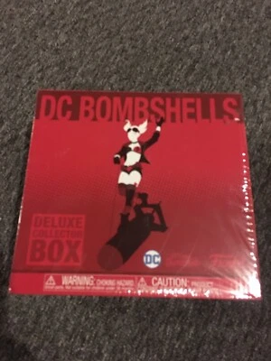 Funko DC Comics Bombshells Deluxe Collectors Box incluye Pop! Batman ¡Nuevo! Foto 1 de 4