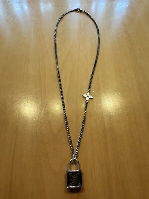 Louis Vuitton Lock Kette Schloss Monogram Necklace Herren Damen Men Women - Bild 1 von 3