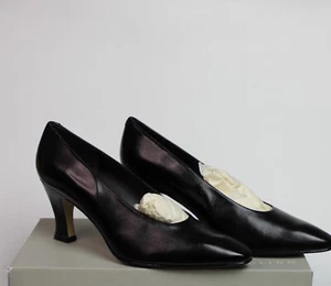 NEW in Box Bandolino Black Leather Amica Slip-On Heel Made in Spain Size 8M - Picture 1 of 9